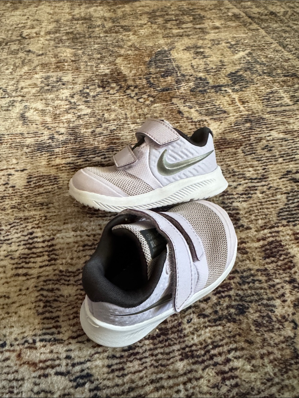 Nike Kids Velcro Sneakers - Light Pink with Metallic Silver Swoosh